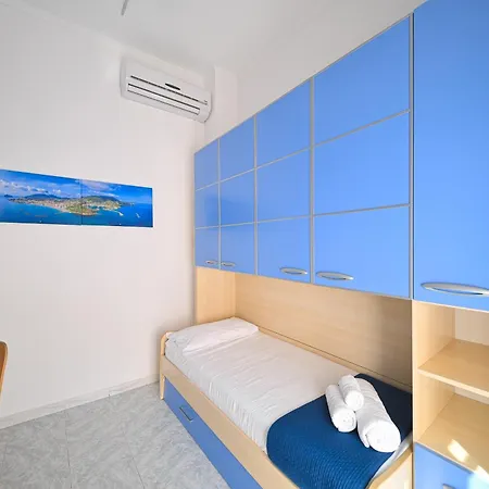 Apartment Oikos